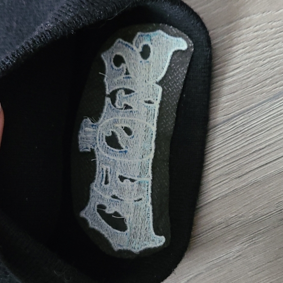 🌿3 for $30🌿 The Sword Toque - Picture 2 of 3